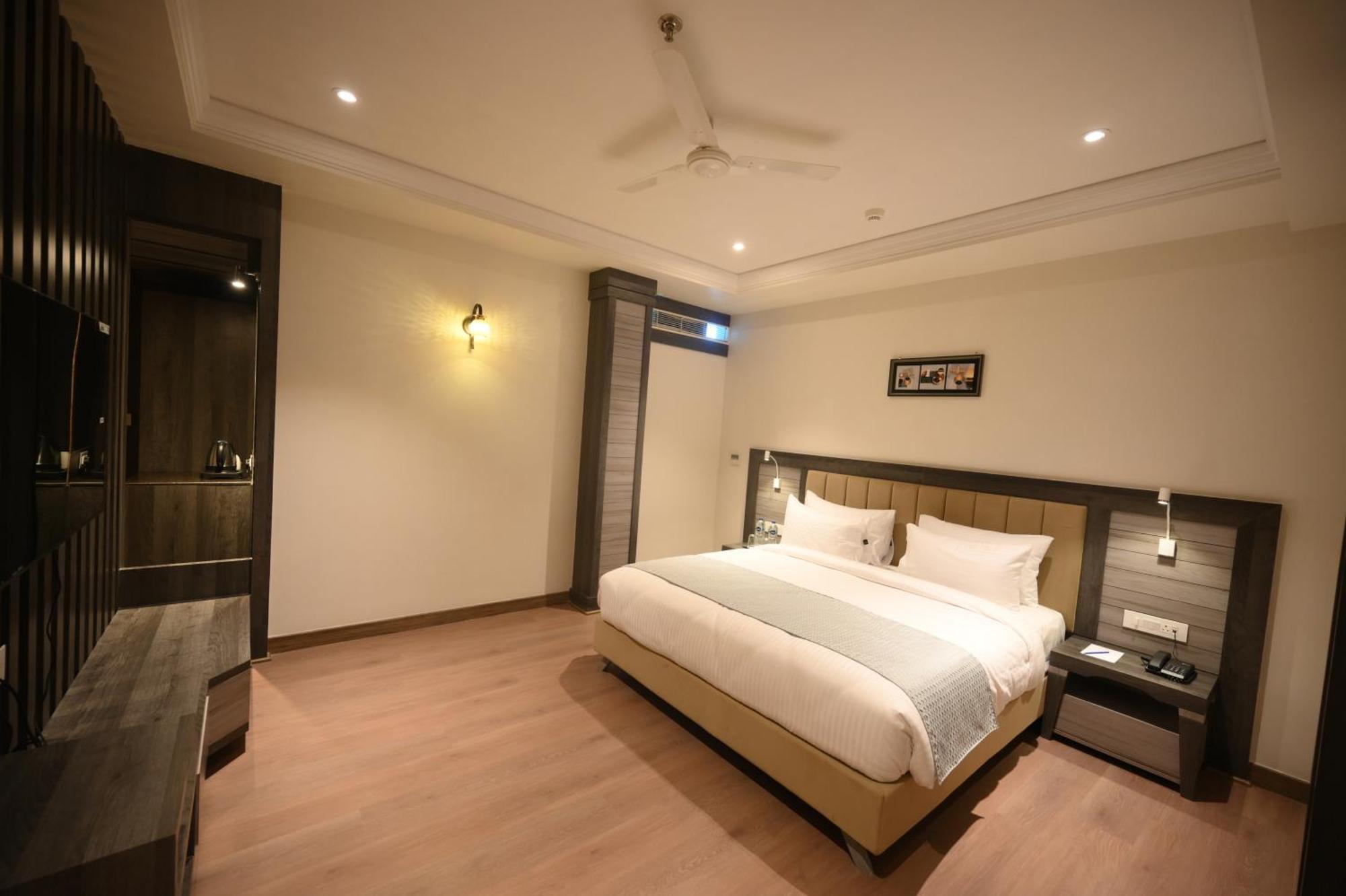 The Mudra Hotel Varanasi Eksteriør bilde