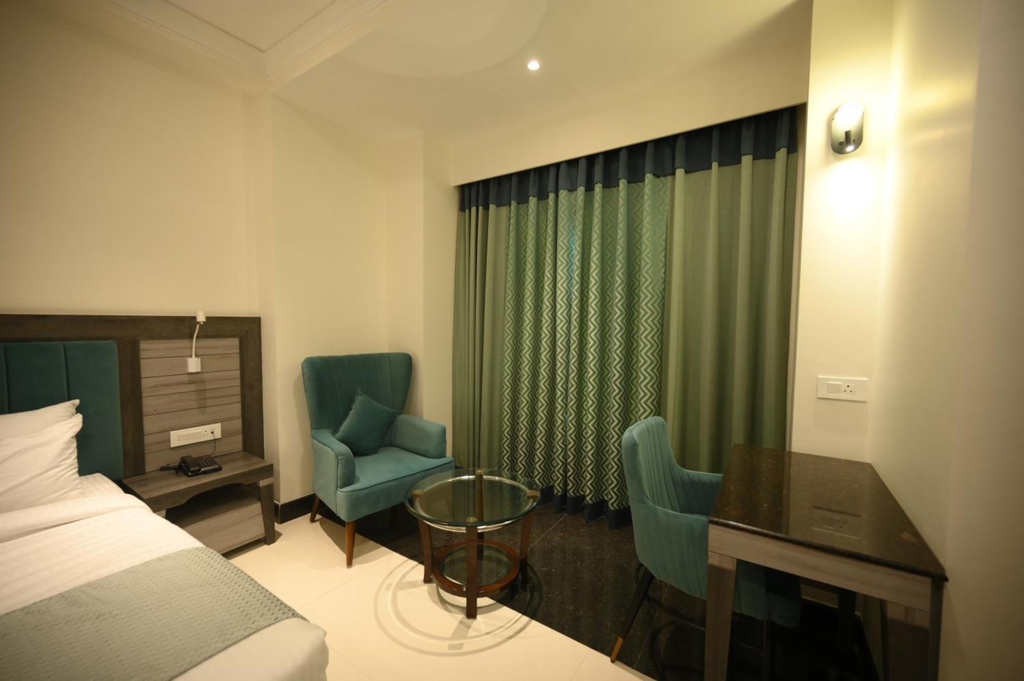 The Mudra Hotel Varanasi Eksteriør bilde